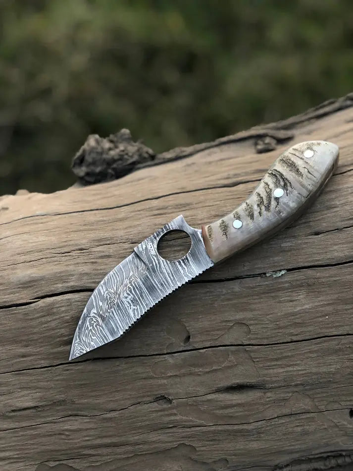 Custom handmade Damascus steel hunting Ram Horn Knife - Arham Cutlery
