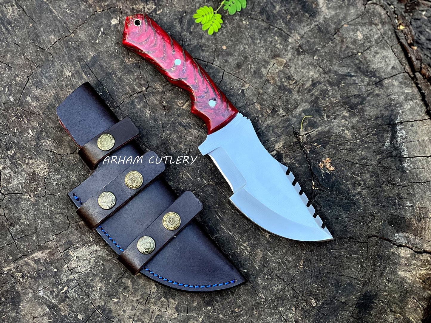 Custom D2 steel tracker knife with pine cone resin handle and leather sheath – Arham Cutlery