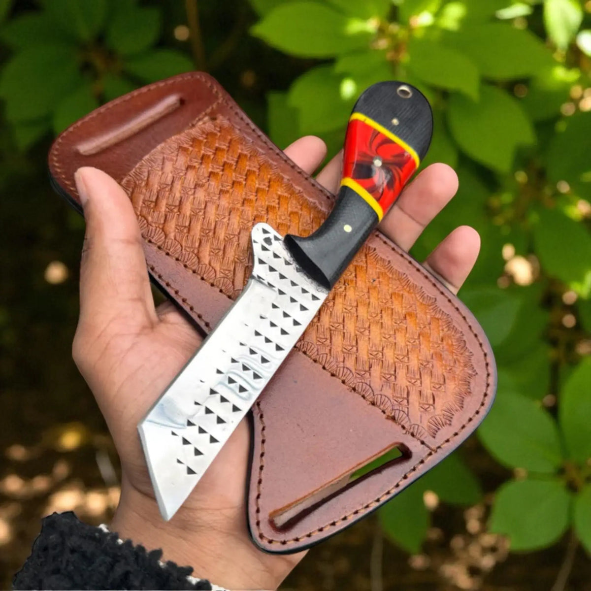 The Bull Tanto – Handcrafted Rasp Steel Knife with Resin & Buffalo Horn Handle - Arham Cutlery