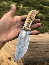 Cargar imagen en el visor de la galería, Damascus Steel Ram Horn Knife - Arham Cutlery
