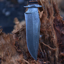 Cargar imagen en el visor de la galería, Vintage Damascus Steel Bowie knife | Hunting knife | Viking knife | Deer horn handles knife | Engraved knife | Christmas Gift | Arham Cutlery
