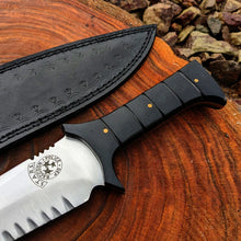 Cargar imagen en el visor de la galería, RE4 Replica Knife Custom Handmade D2 Steel Full Tang Resident Evil 4 Leon Kennedy&#39;s Knife | Game Knife | free Sheath | Christmas Gift | Arham Cutlery
