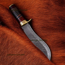 Lade das Bild in den Galerie-Viewer, Custom Made Damascus Steel Hunting Knife With Leather Sheath

