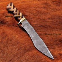 Load image into Gallery viewer, Handmade Damascus Steel Hunting Bowie Knife With Brass Guard

