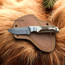 Lade das Bild in den Galerie-Viewer, Handmade Farrier Rasp File Knife With Leather Sheath
