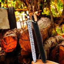 Load image into Gallery viewer, Damascus Sword With Ladder Pattern - Arham Cutlery
