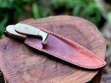 Cargar imagen en el visor de la galería, Handmade D2 Steel Knife Set – Resin Handle with Leather Sheath (9&quot; &amp; 5&quot;)
