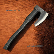 Lade das Bild in den Galerie-Viewer, Valhalla&#39;s Glory Hand Made Viking Axe
