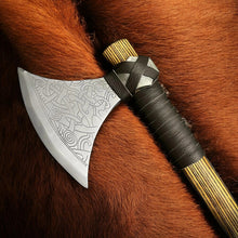 Lade das Bild in den Galerie-Viewer, The Mammen Handmade Viking Axe
