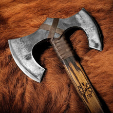 Lade das Bild in den Galerie-Viewer, The Leif Erikson Handmade Viking Axe
