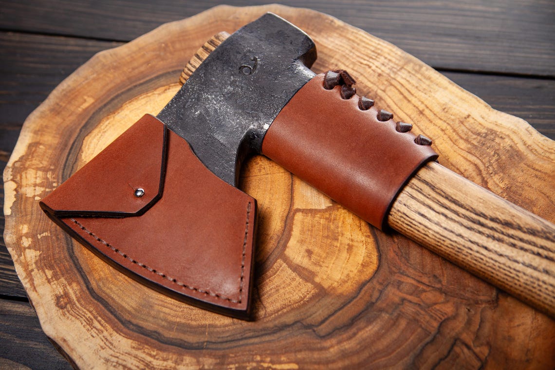 Arham Cutlery Trailblazer Forged Axe – Carbon Steel Camping Hatchet with Hammer Back & Leather Case Arham Cutlery