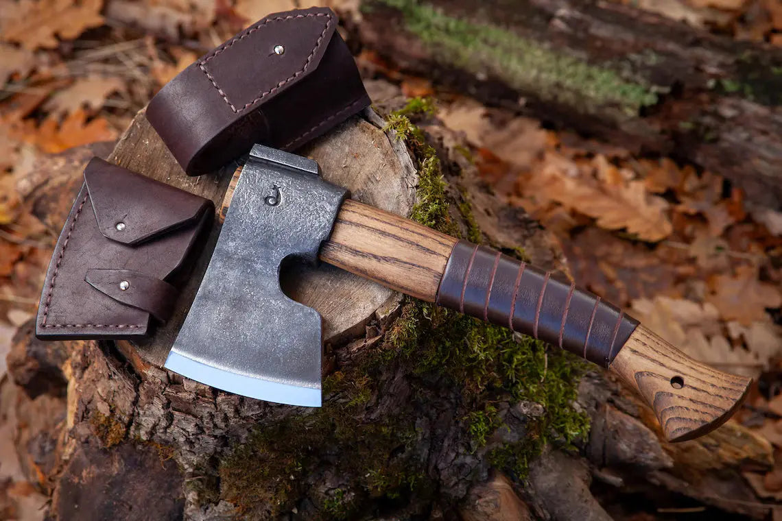 Scandinavian Short Handle Viking Axe – Handmade Finnish Bushcraft Hatchet with Leather Case Arham Cutlery