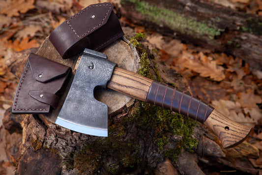 Scandinavian Short Handle Viking Axe – Handmade Finnish Bushcraft Hatchet with Leather Case Arham Cutlery