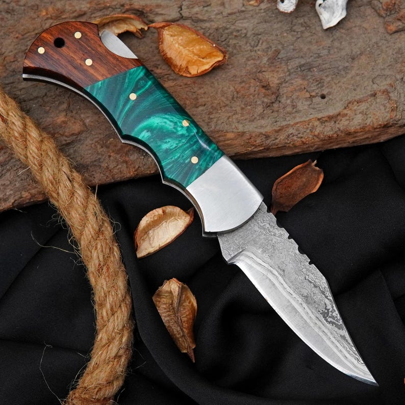 Handmade High-Contrast Damascus Pocket Knife | Green Resin & Rosewood Folding Knife with Gift Box Arham Cutlery