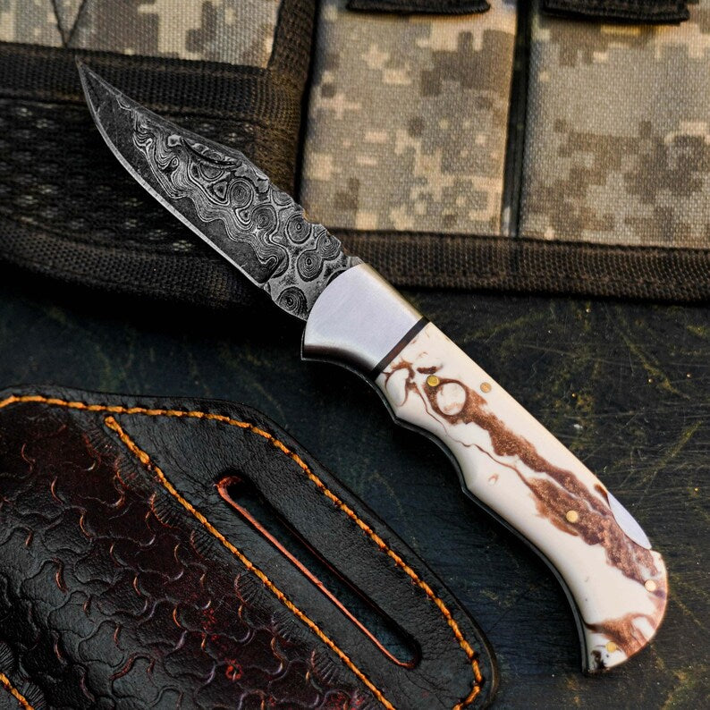 Handmade Damascus Hunting Knife with Patterned Resin Handle Arham Cutlery