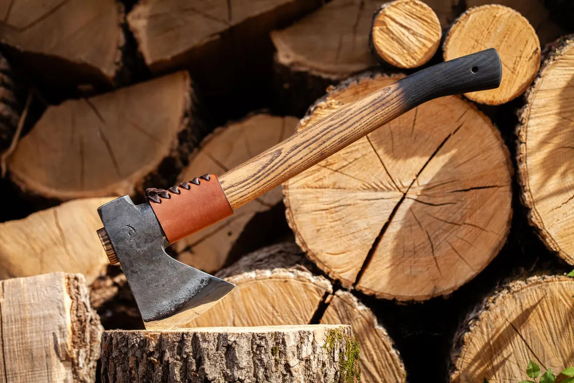 Arham Cutlery Trailblazer Forged Axe – Carbon Steel Camping Hatchet with Hammer Back & Leather Case Arham Cutlery