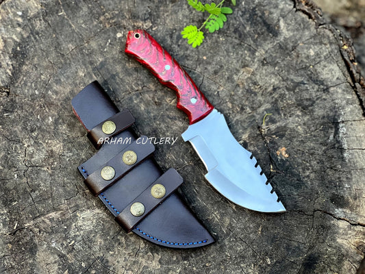 Custom D2 steel tracker knife with pine cone resin handle and leather sheath – Arham Cutlery

