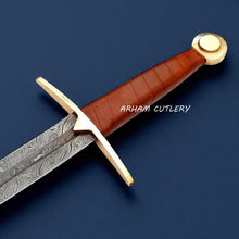 Load image into Gallery viewer, Wolfskin Raider Damascus Viking Sword with Leather Sheath
