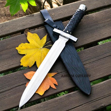 Lade das Bild in den Galerie-Viewer, Hand-Forged J2 Steel Short Sword with Leather Sheath – 17” Tactical Combat Blade
