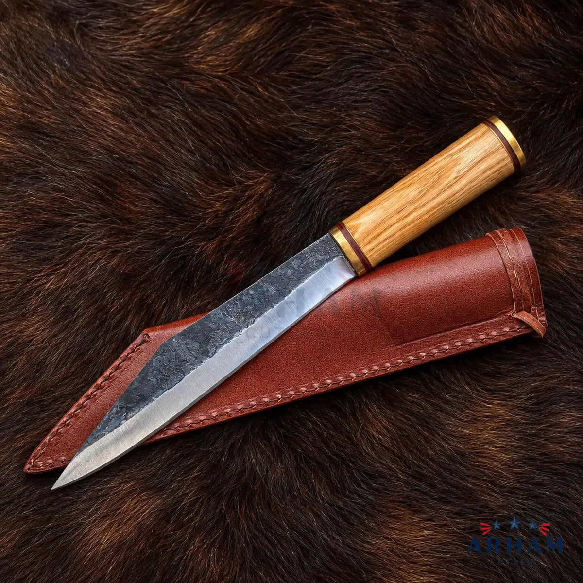 Walnutcrest Shortseax™ Short Seax – Carbon Steel & Walnut Handle Arham Cutlery