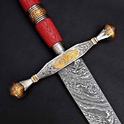 Handmade Damascus Steel Warrior Sword – Etched Blade with Gold Guard & Leather Sheath