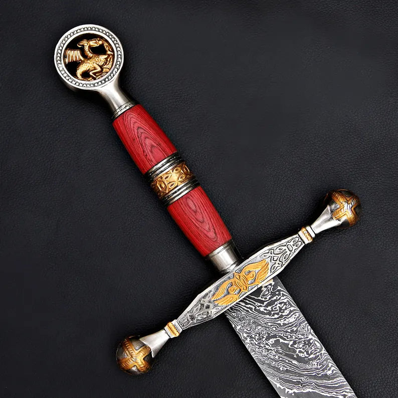 Handmade Damascus Steel Warrior Sword – Etched Blade with Gold Guard & Leather Sheath