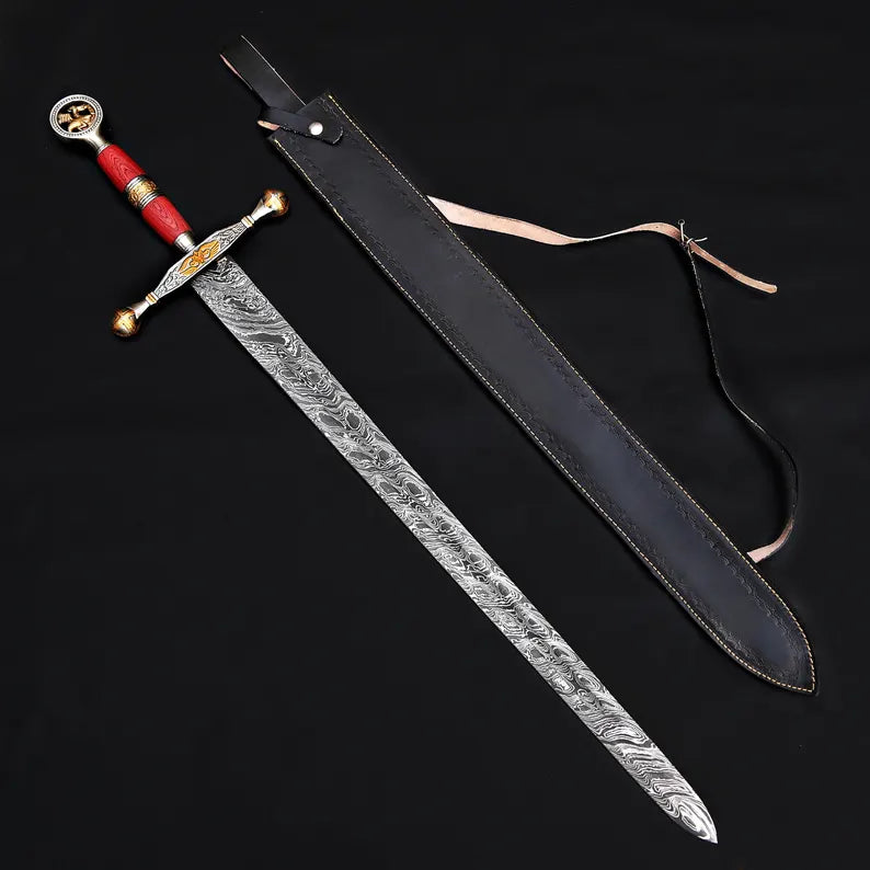 Handmade Damascus Steel Warrior Sword – Etched Blade with Gold Guard & Leather Sheath
