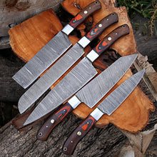 Cargar imagen en el visor de la galería, Damascus Steel Kitchen Knfie Set Custom knife set for Christmas Gift Chef Knife Set 5Pcs Knives Set With Leather Roll Kitchen Knife Set - Arham Cutlery
