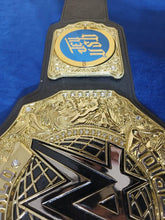 Cargar imagen en el visor de la galería, New World Heavyweight Championship Title Replica Belt, 6MM Casting, Adult size with Jey Uso Side Plates, New World Heavyweight Belt
