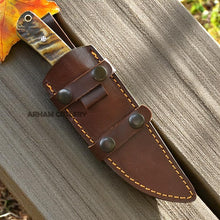 Lade das Bild in den Galerie-Viewer, Handmade hunting knife with ram horn handle in a premium brown leather sheath – Arham Cutlery
