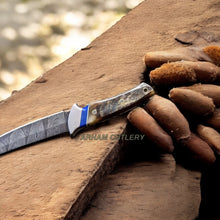 Lade das Bild in den Galerie-Viewer, Handmade Damascus Steel Hunting Knife With Leather Sheath
