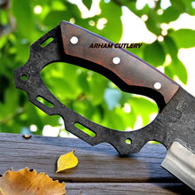 Lade das Bild in den Galerie-Viewer, Tactical cleaver knife with rosewood handle and engraved leather sheath by Arham Cutlery
