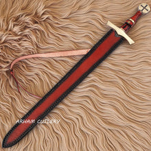 Lade das Bild in den Galerie-Viewer, Templar Damascus Sword with Brass Pommel and Leather Sheath – Handmade by Arham Cutlery

