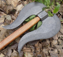 Lade das Bild in den Galerie-Viewer, Custom Handmade Damascus Steel Axe With Leather Sheath A-90 - Arham Cutlery
