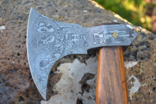 Cargar imagen en el visor de la galería, Custom Handmade Damascus Steel Axe With Leather Sheath A-97 - Arham Cutlery
