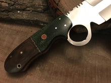 Cargar imagen en el visor de la galería, Custom Made D2 Steel Hunting Bowie Knife With Leather Sheath A-117 - Arham Cutlery
